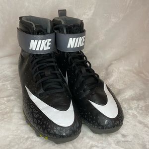 Nike Force Savage Shark Football cleats size 9